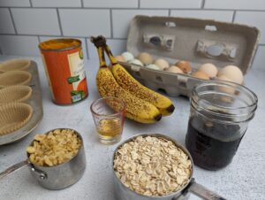 Ingredients for oatmeal banana pumpkin muffins